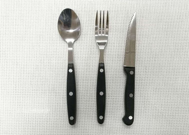 Sistemas plásticos de los platos y cubiertos del acero inoxidable de la manija de 3 pedazos longitud los 20cm de la bifurcación y de la cuchara del cuchillo
